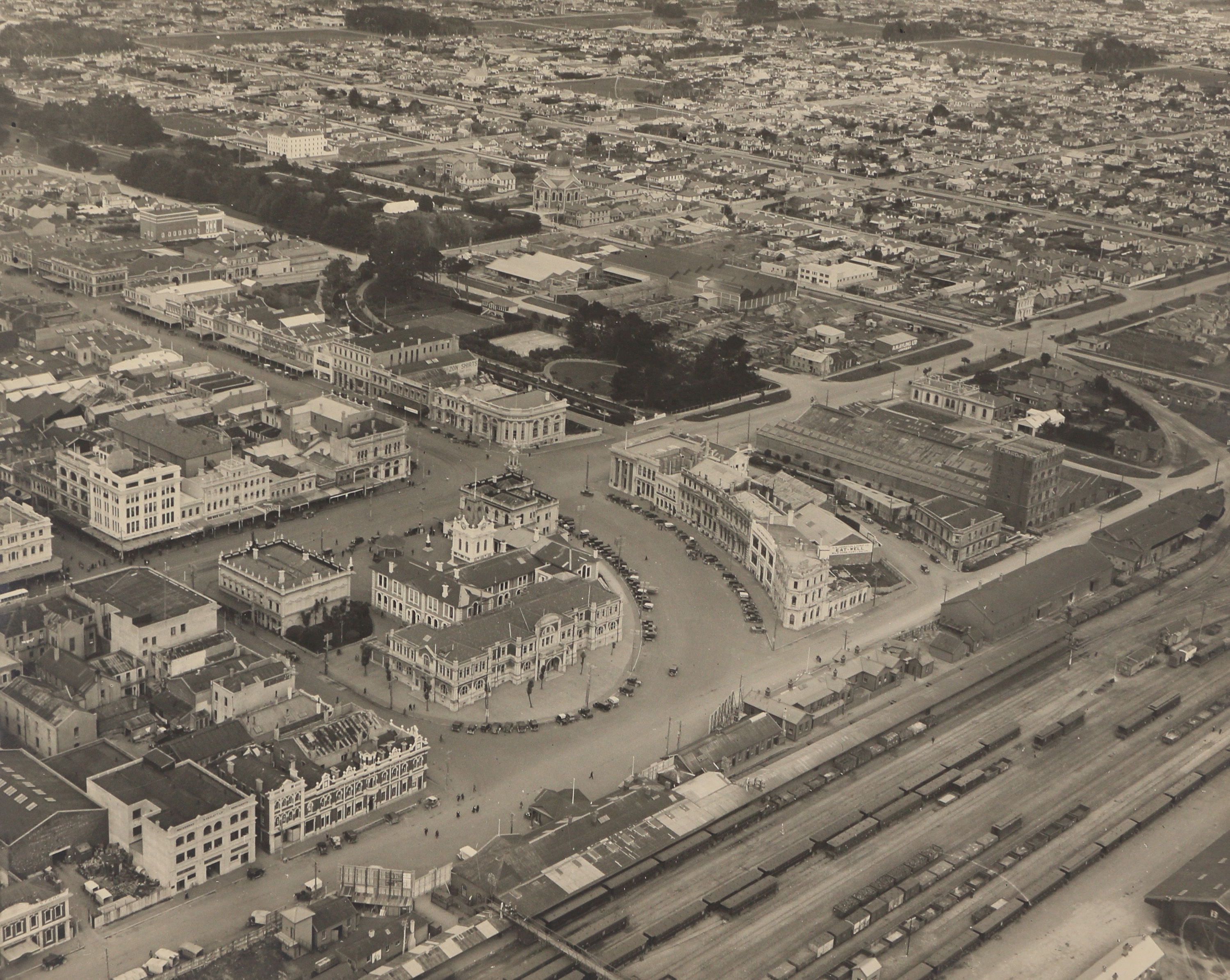 Aerial View of Invercargill, looking south over The Crescent