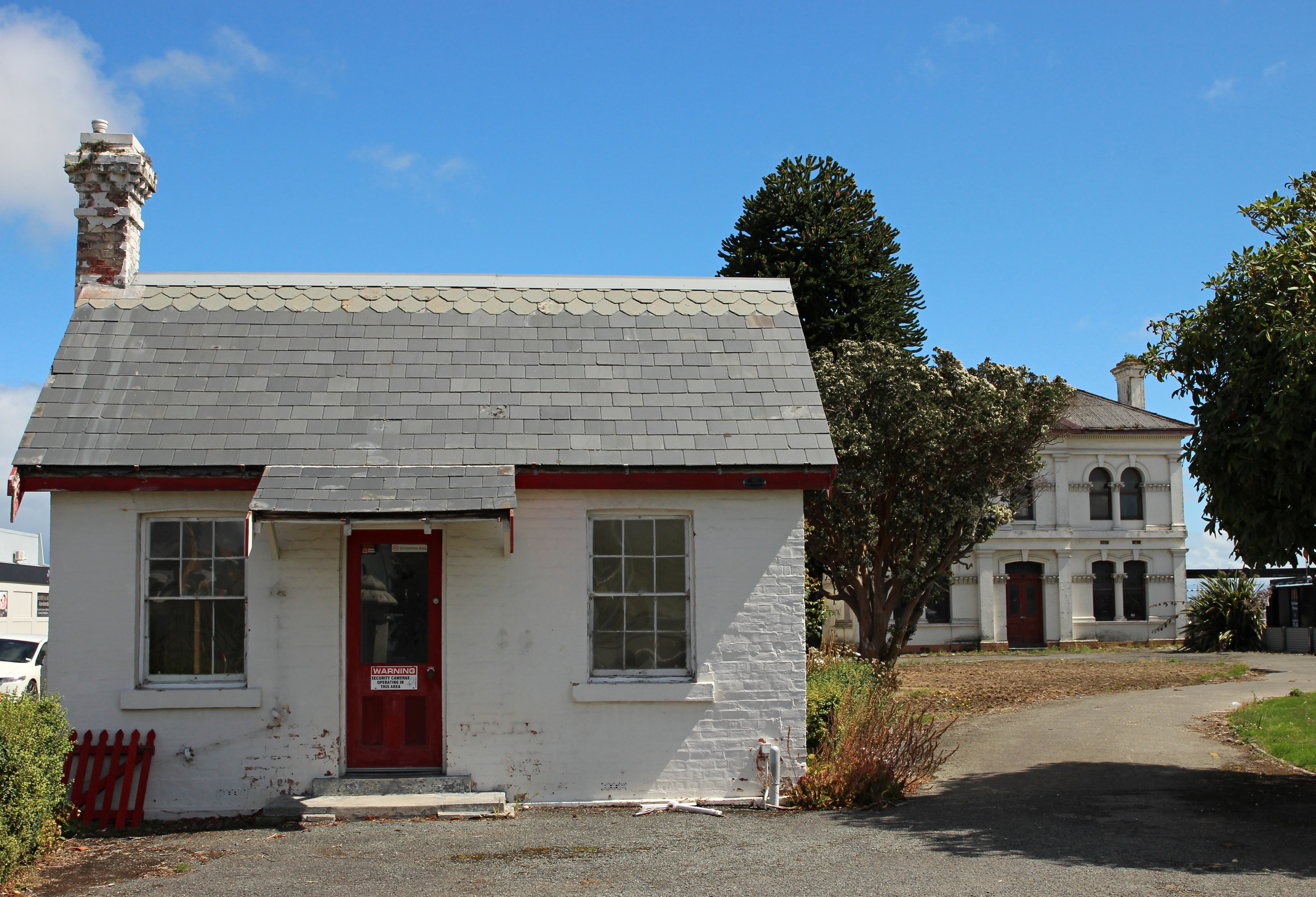Dee Street Hospital (Former)