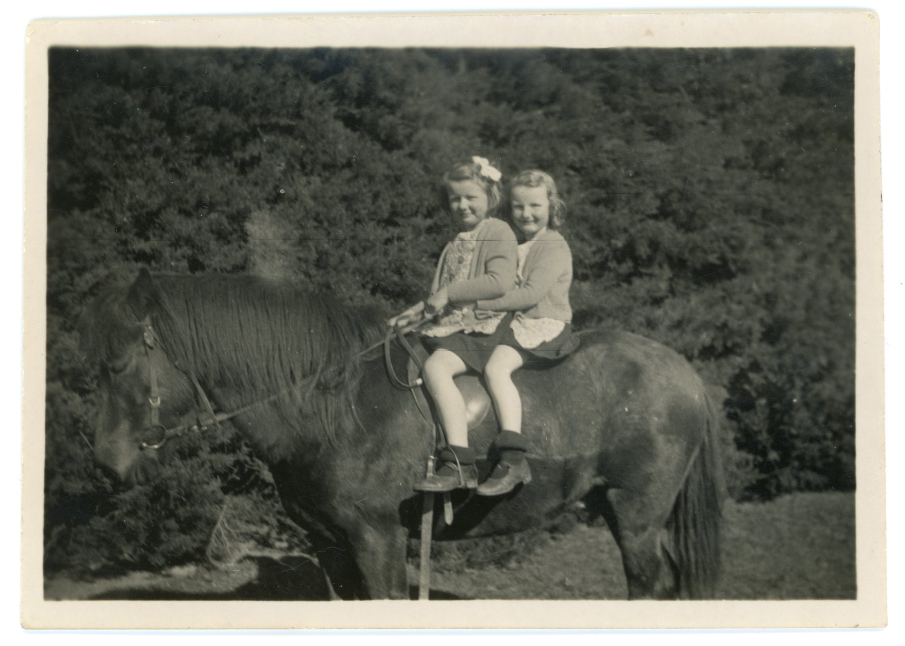 Dorothy Bruce (Left) and the Interviewee, Robina Bruce (Right), Aged 6 and 5 Respectively